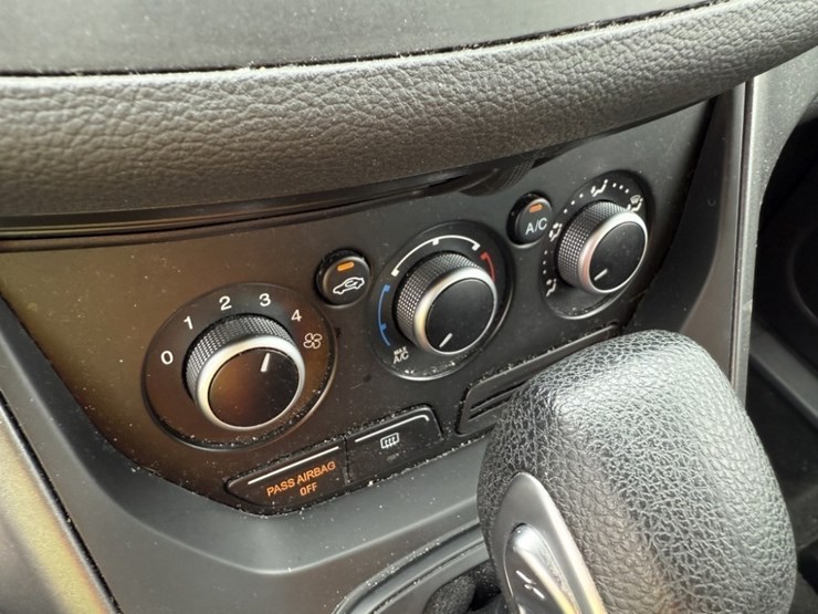 2016-ford-escape-image-30