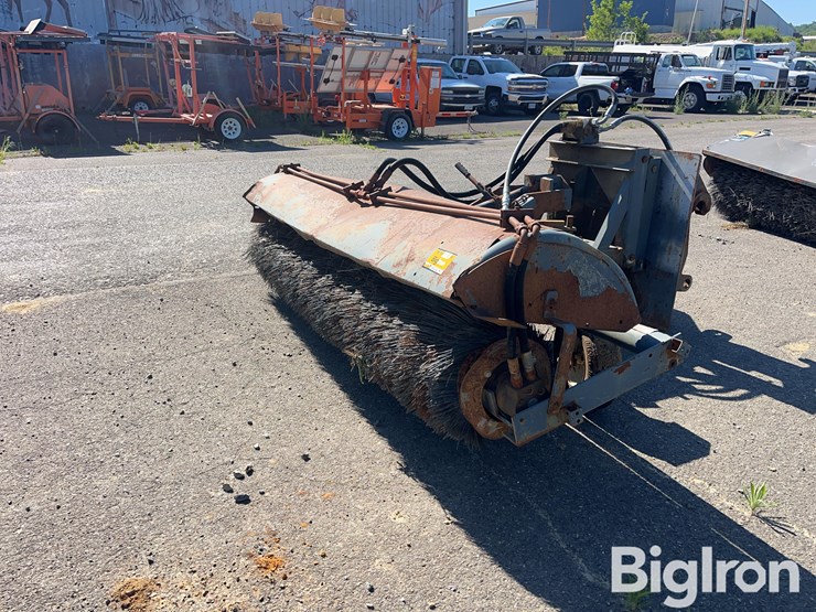 sweepster-d3208jrb01-8’-broom-attachment-image-1