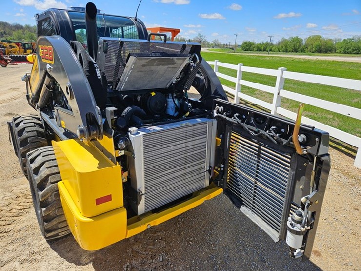 new-holland-l328-image-15
