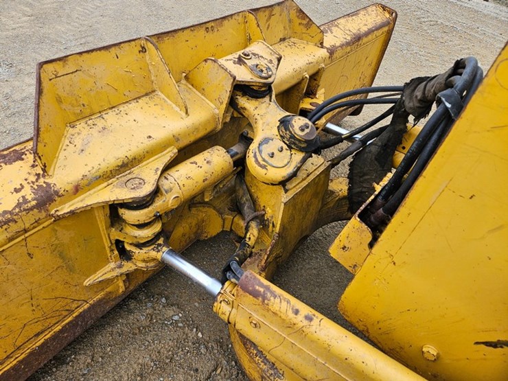deere-550g-lgp-image-13