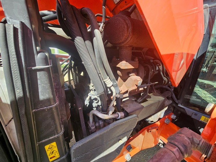 kubota-m7040-image-14