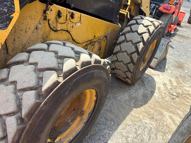 caterpillar-272d2-image-34