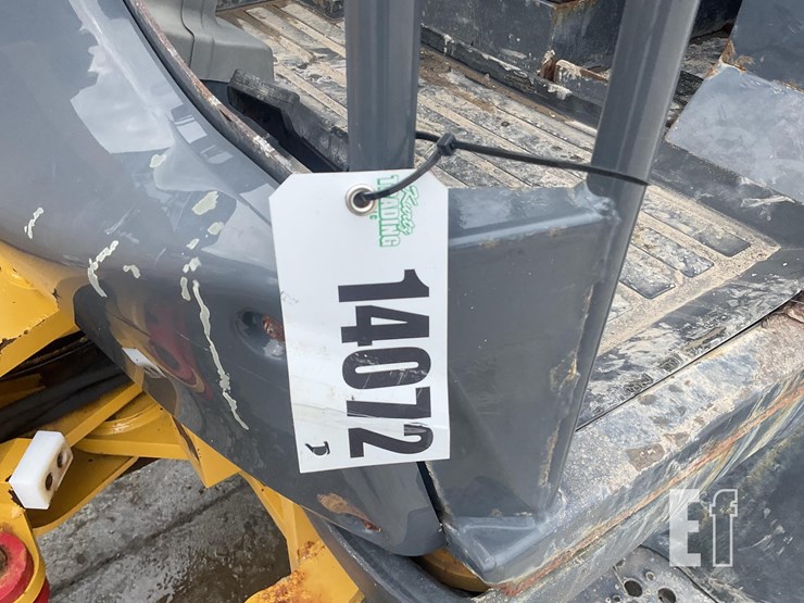 2019-deere-204l-image-18