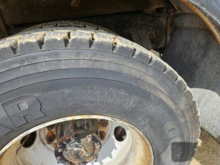 #5076-•-2007-freightliner-m2-tandem-axle-crane-truck-image-95