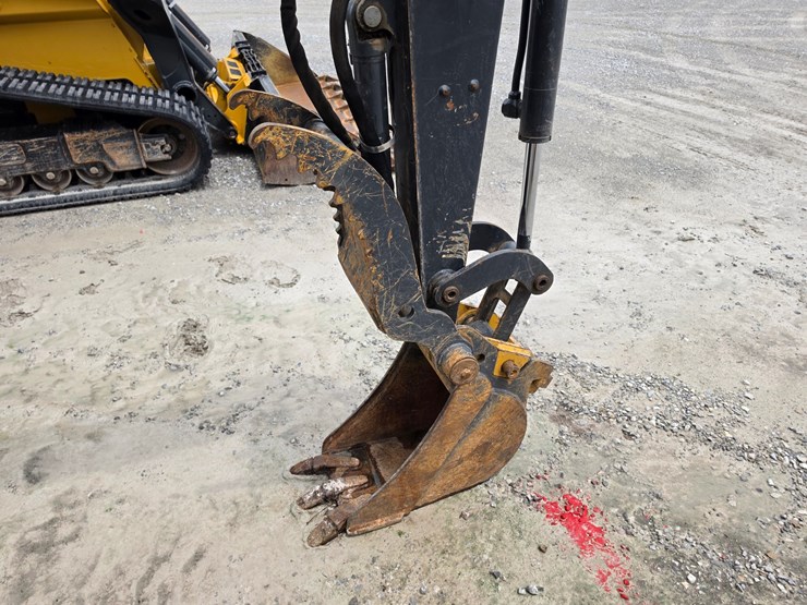 2018-deere-26g-image-23