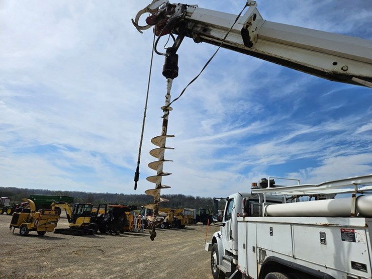 #5076-•-2007-freightliner-m2-tandem-axle-crane-truck-image-20
