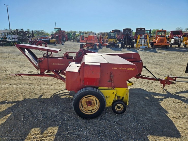 new-holland-268-image-6