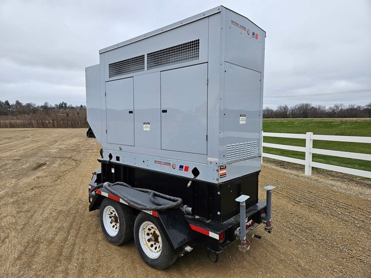 #5177-•-tramont-100-kw-towable-generator-image-3