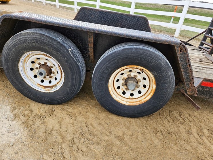 #5066-•-millennium-81"-x-18'-tandem-axle-trailer-image-18