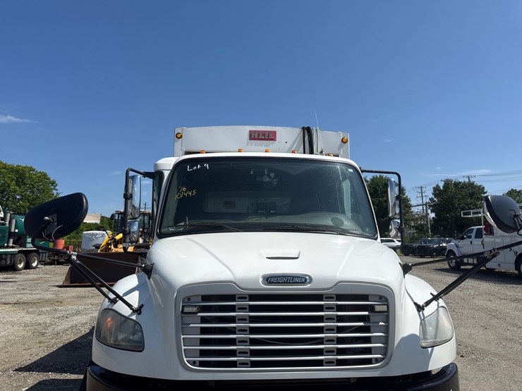 #9-•-2016-freightliner-heil-rear-load-garbage-truck-image-5