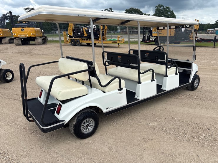 #73-•-2017-club-car-|-no-title-image-3