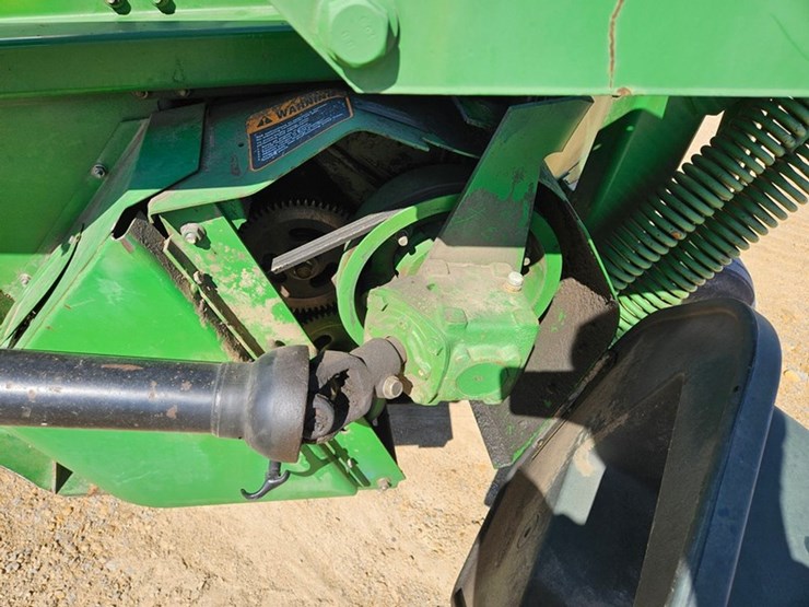 john-deere-820-image-31
