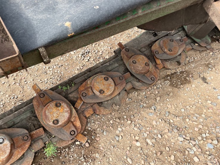 john-deere-275-image-5