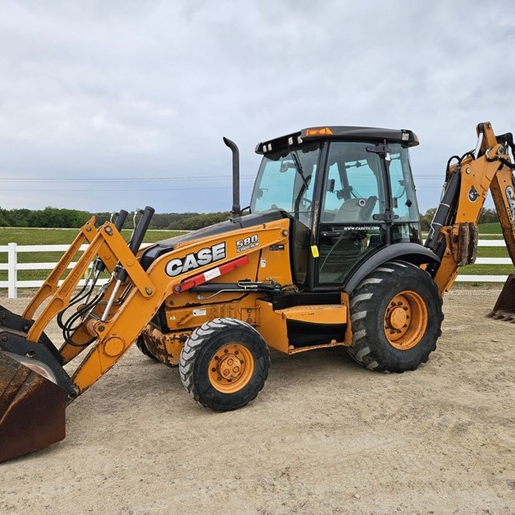 2014 CASE 580