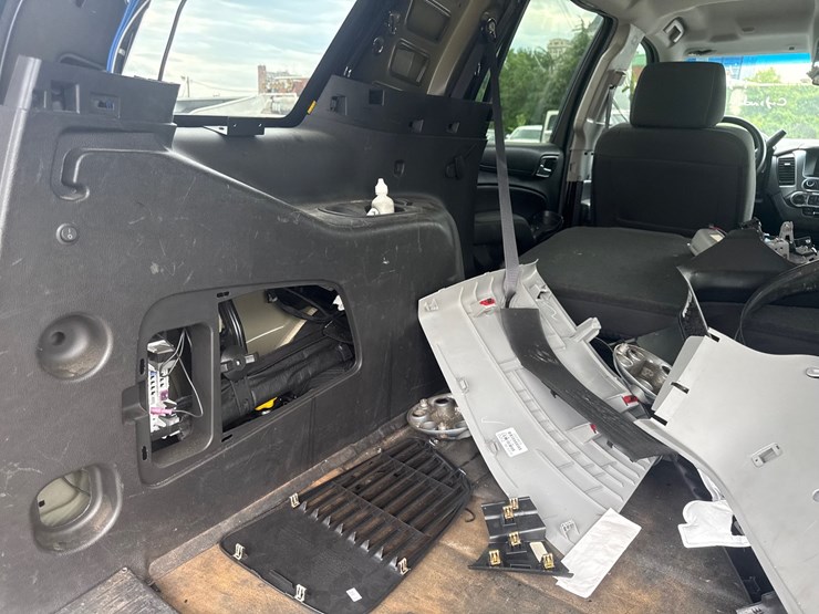 2017-chevrolet-tahoe-image-20