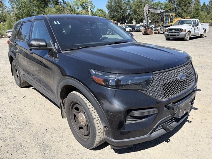 2020-ford-explorer-image-2