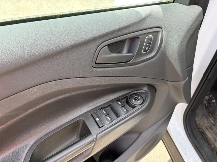 2017-ford-escape-image-25