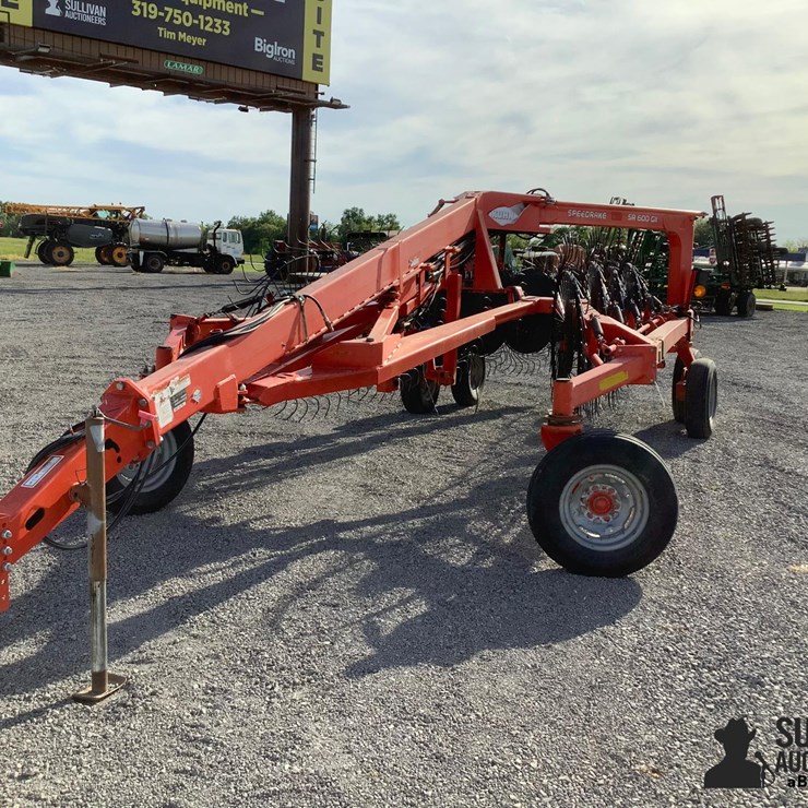 KUHN SR600