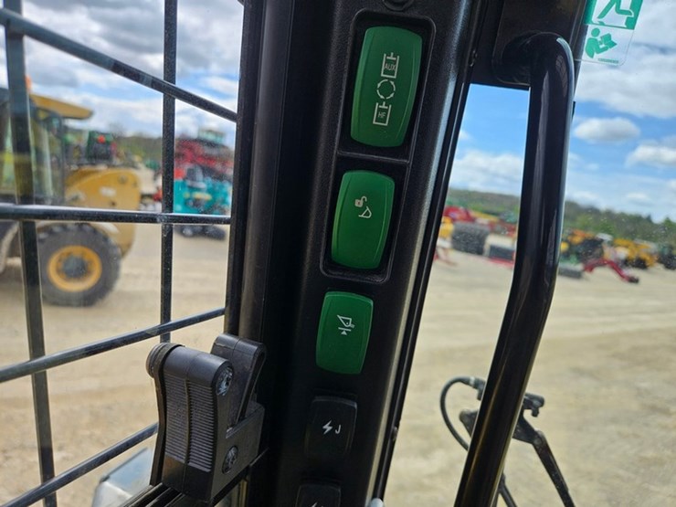 2019-wacker-neuson-sw28-image-35