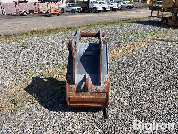 strickland-18"-mini-excavator-bucket-image-6
