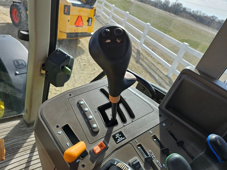 john-deere-6430-image-29