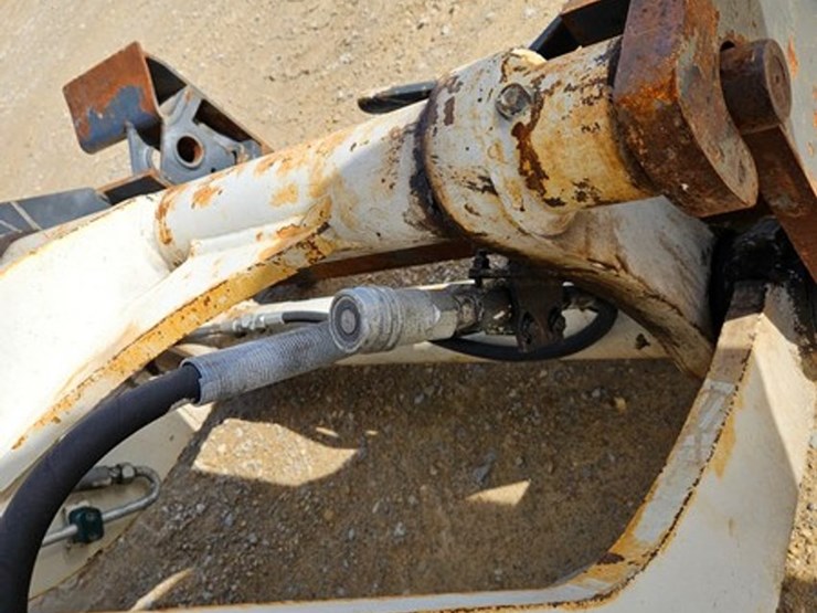 takeuchi-tw65-image-13