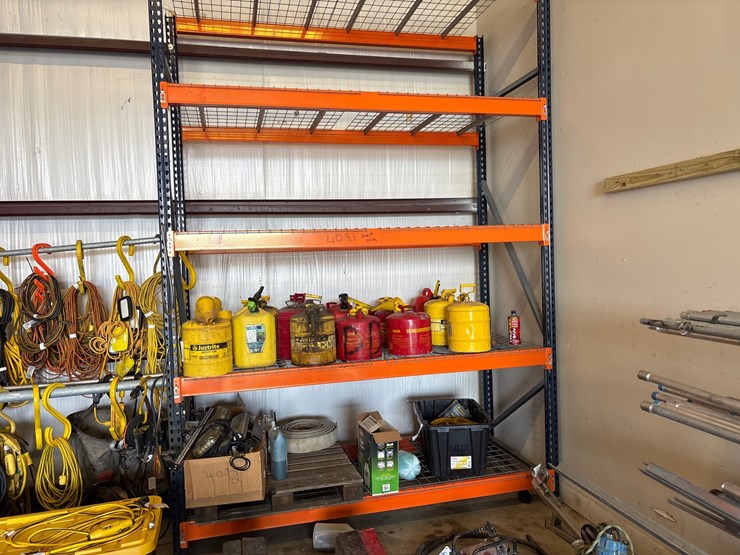 #4091-•-one-section-of-pallet-racking-image-1
