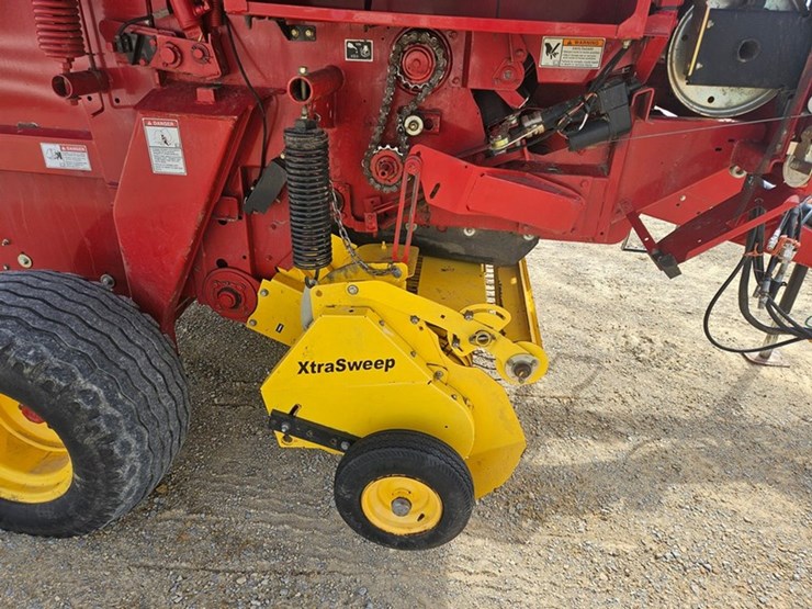 new-holland-br7090-image-25