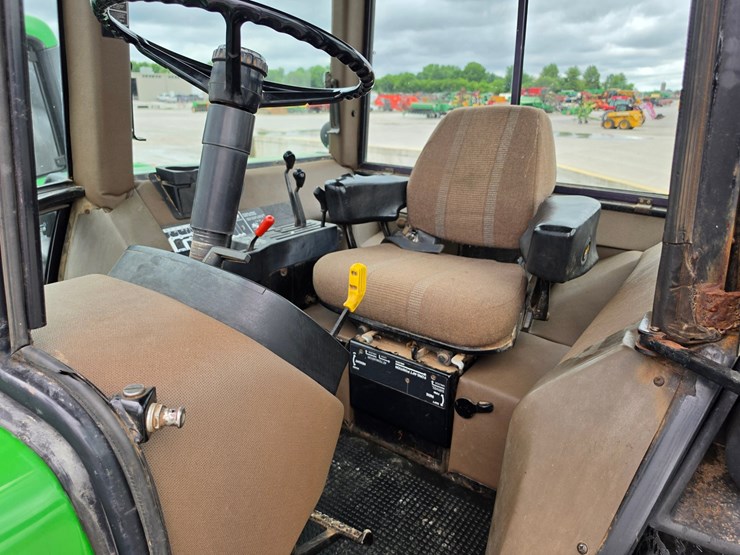 1989-john-deere-4255-image-6
