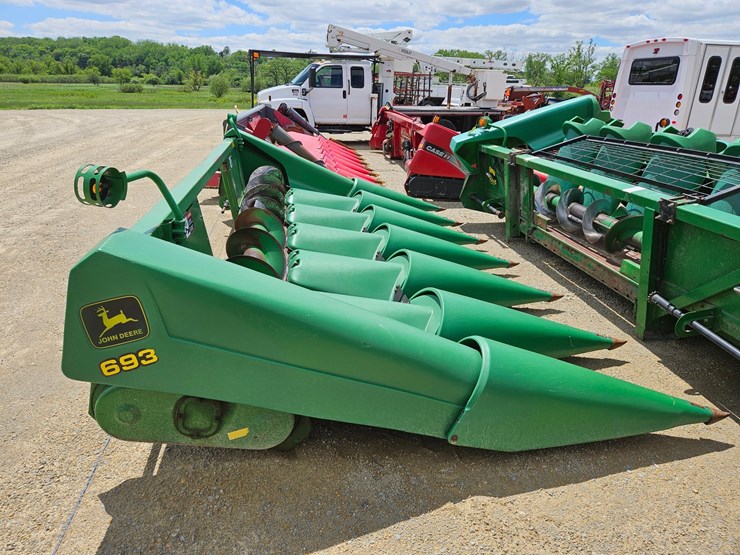 john-deere-693-image-6