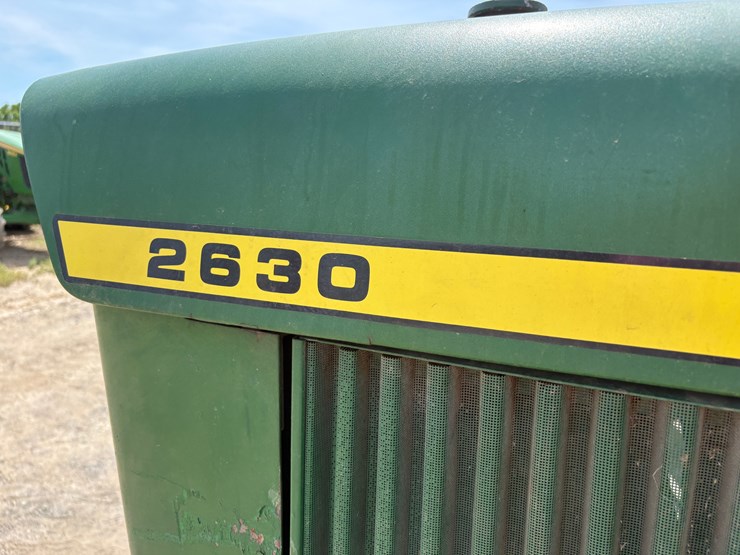 john-deere-2630-image-12