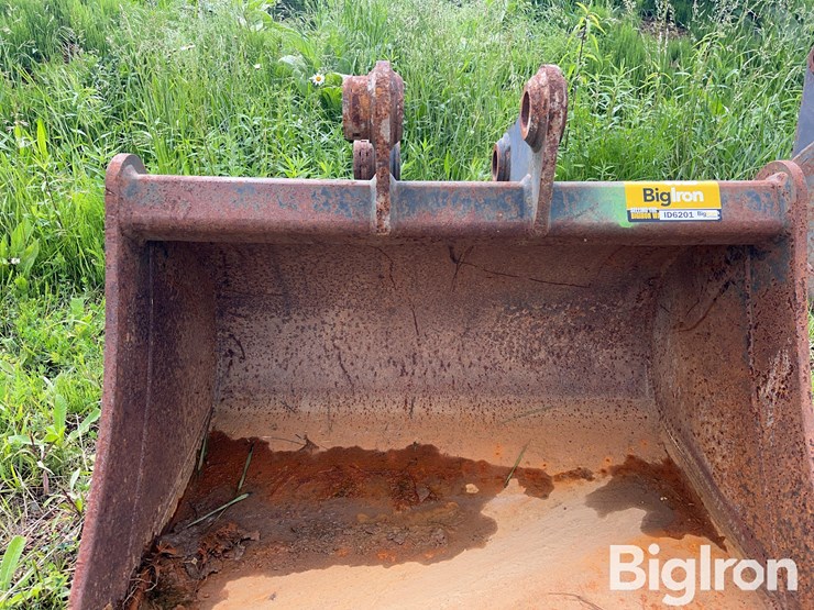 gannon-36”-backhoe-bucket-image-10