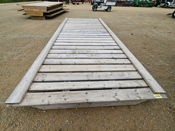 #5198-•-18'5"-shop-built-hay-rack-bed-image-8
