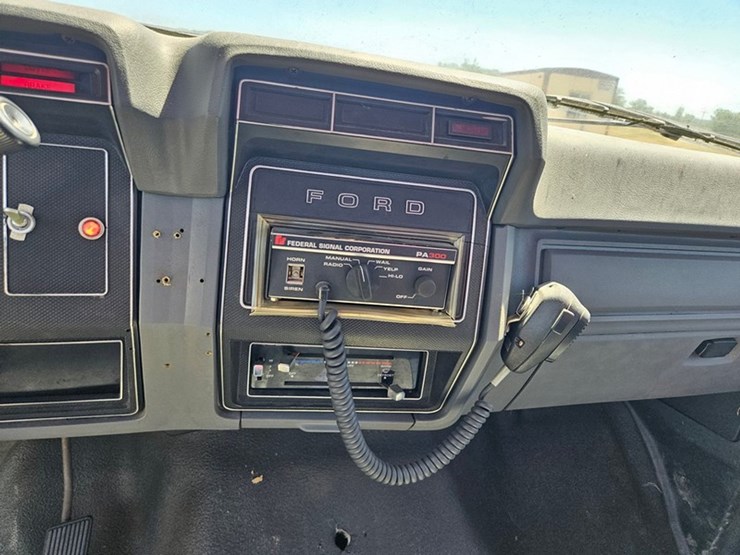 1986-ford-f800-image-35