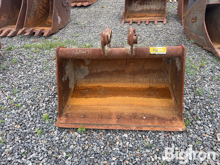 strickland-u1373-42”-excavator-cleanout-bucket-image-2