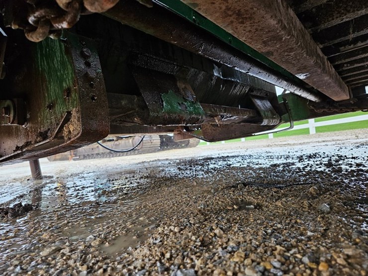 john-deere-100-image-17