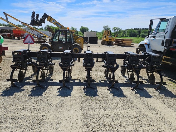#5078-•-hiniker-3pt-6-row-30"-cultivator-image-4
