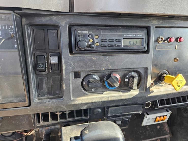 2001-vactor-2100-image-68