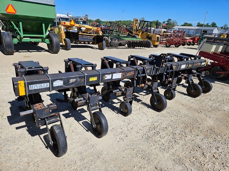 #5078-•-hiniker-3pt-6-row-30"-cultivator-image-7