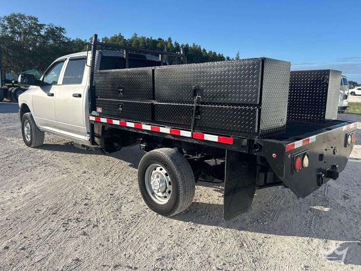 2012-utility-flatbed-image-4