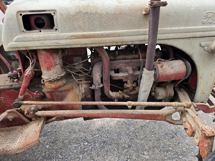 ford-8n-image-9