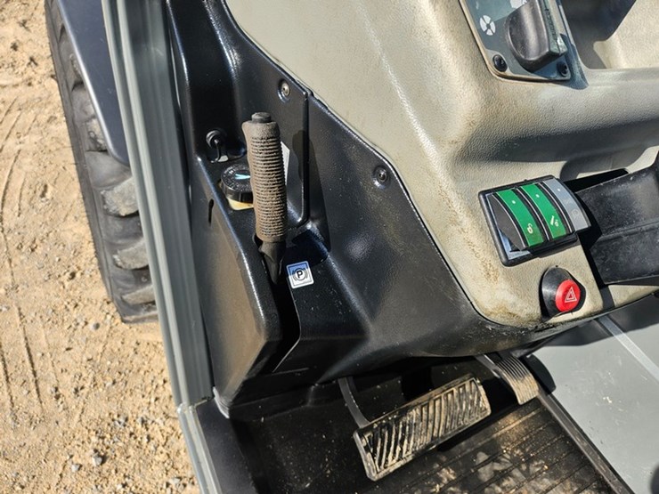2019-wacker-neuson-th627-image-24