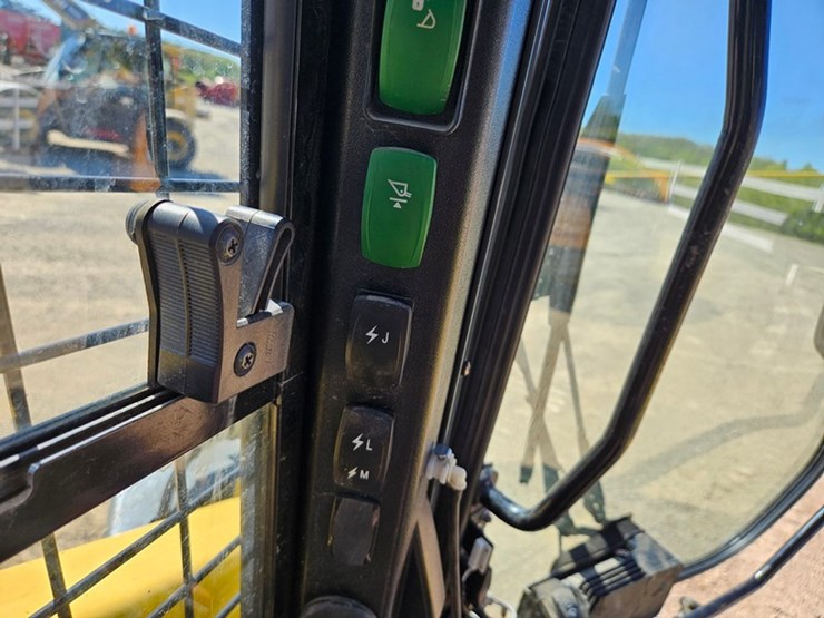2020-wacker-neuson-st50-image-46
