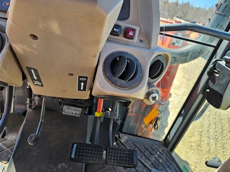kubota-m7040-image-30