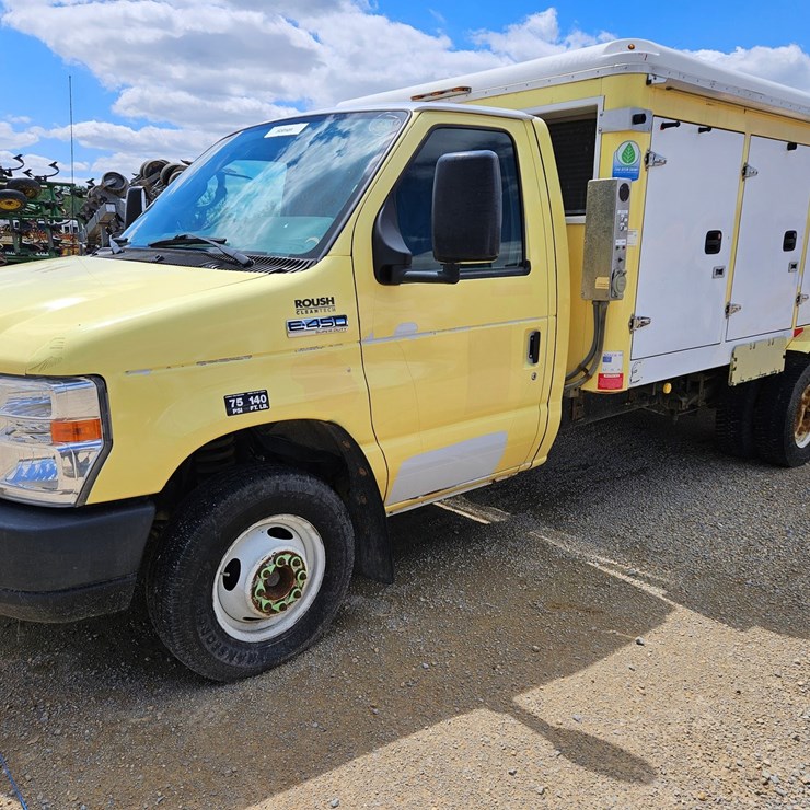 2018 FORD E450
