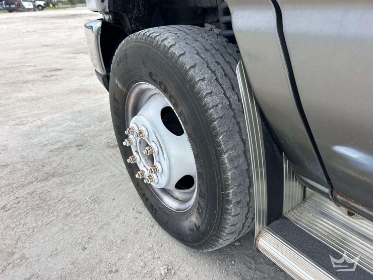 2015-ford-e450-image-39