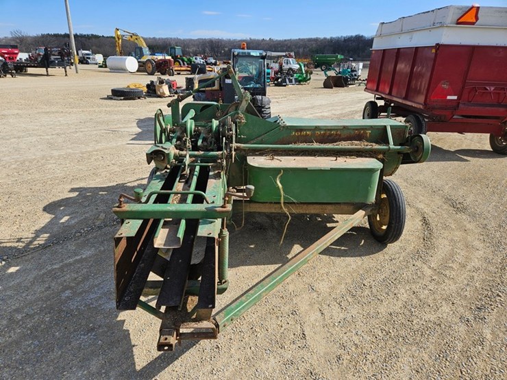 john-deere-24t-image-4