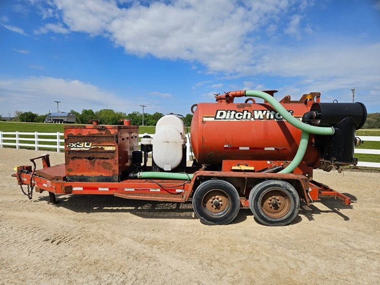ditch-witch-fx30-image-2