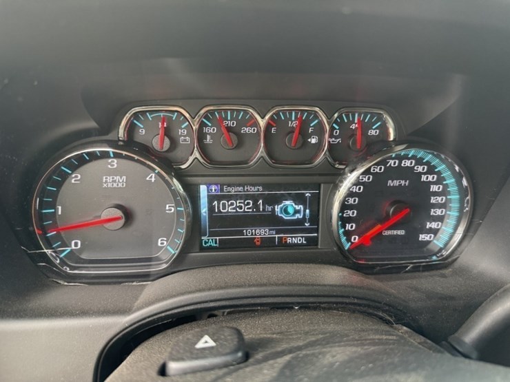 2019-chevrolet-tahoe-image-29
