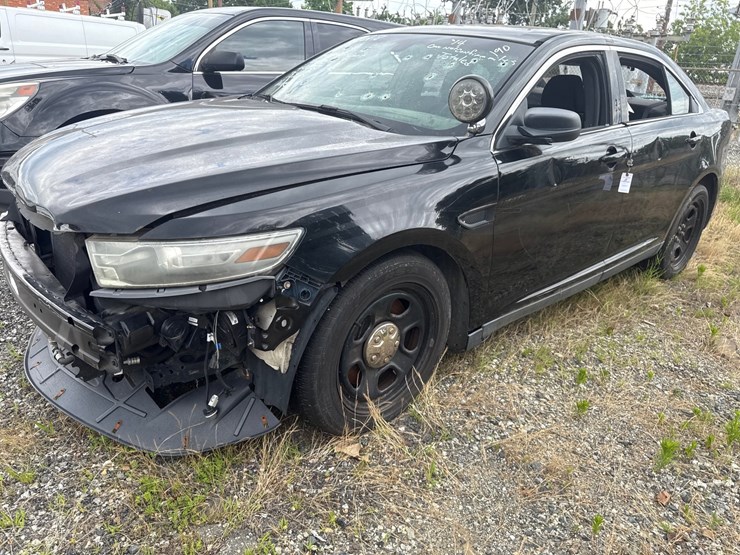 #18-•-2014-ford-interceptor-image-4